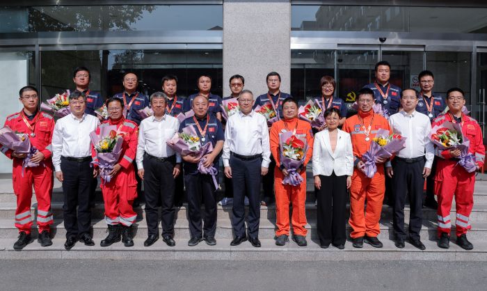 1748478640316517.jpg 2025052819023034855.jpg